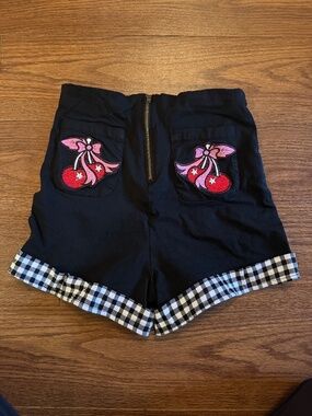 Banjo and cake High waisted shorts